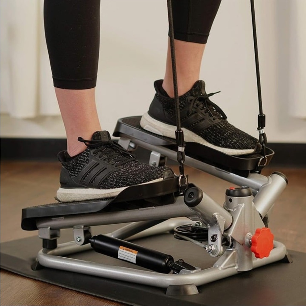 Sunny Health & Fitness Smart Twist Mini Stair Stepper Machine LIKE NEW!!!